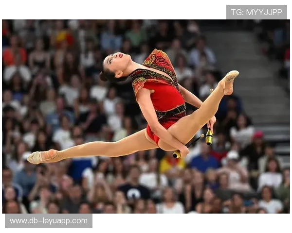 奥运体操选手落地动作稳健受到高度评价